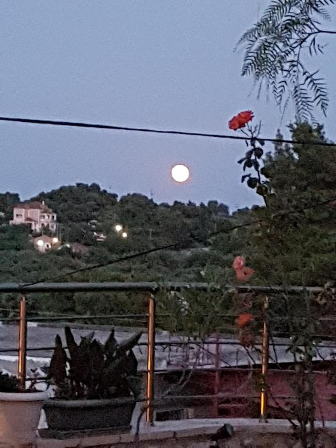 Timos Villa Agalas