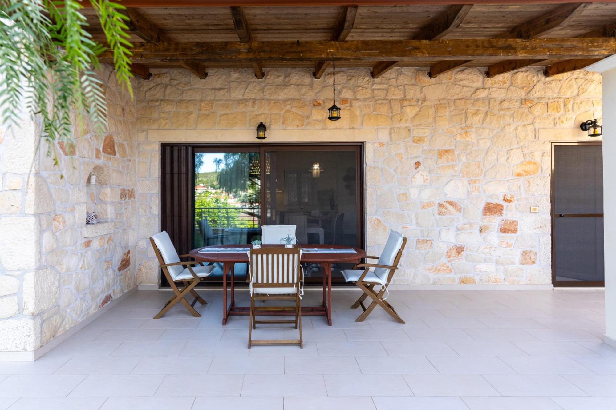 Villa Timos