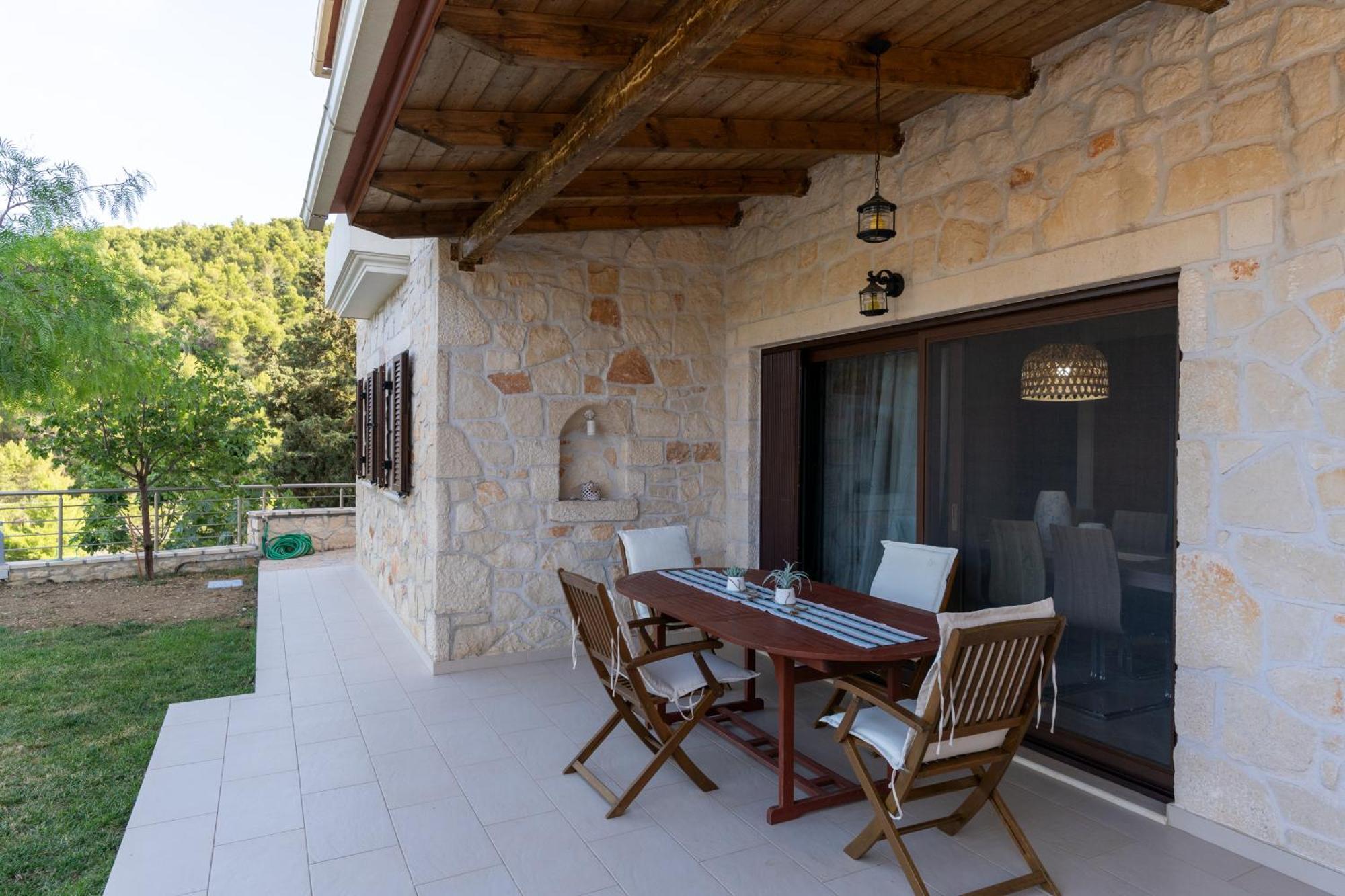 Villa Timos